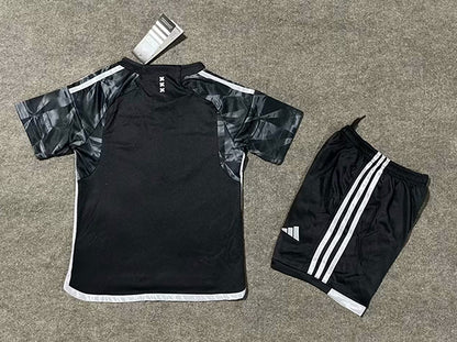 23/24 Ajax Kid Kits