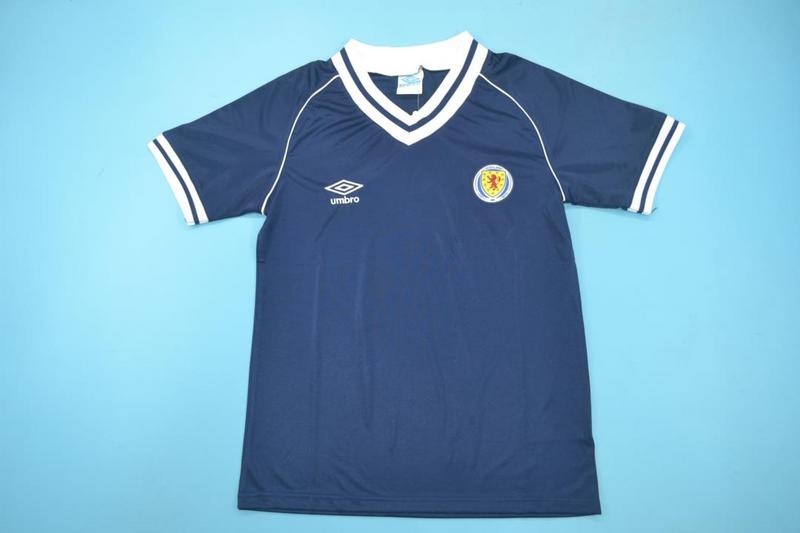 Retro Escocia 1982 Home