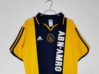 2000/01 Ajax Away