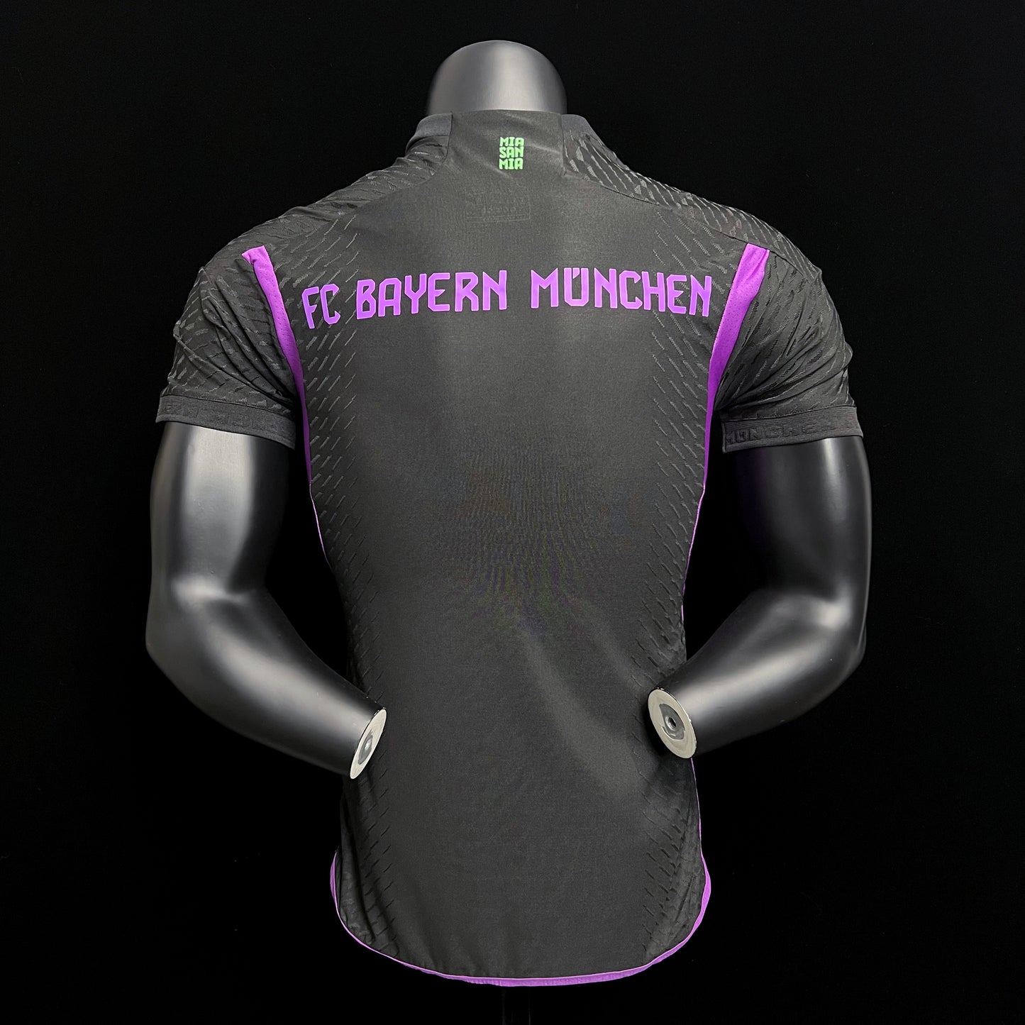 23/24 Bayern Away Player Version