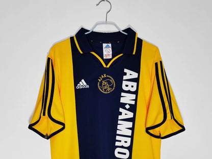 2000/01 Ajax Away