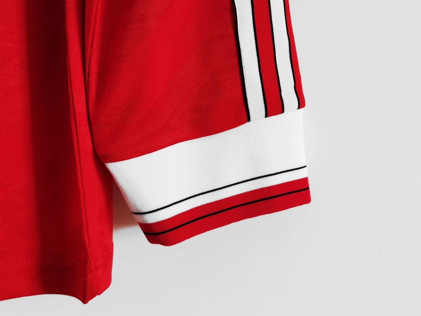 Long 1986/88 Man United Home Red