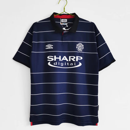 1999/00 Man United Away