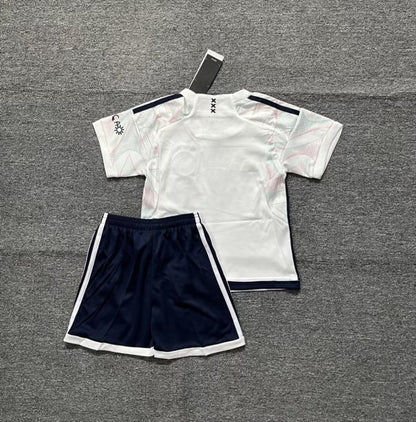 23/24 Ajax Kid Kits